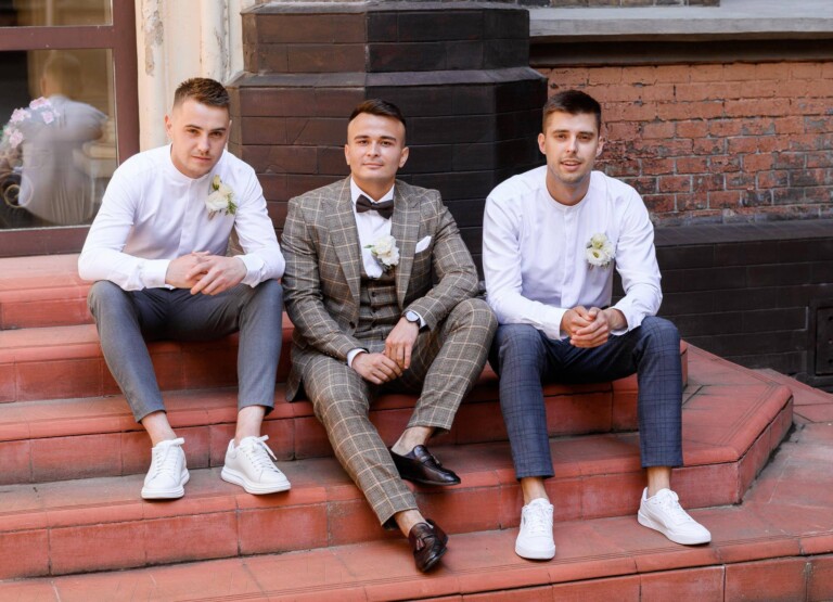 Co ubrać na wesele syna aby czuć się swobodnie i elegancko?